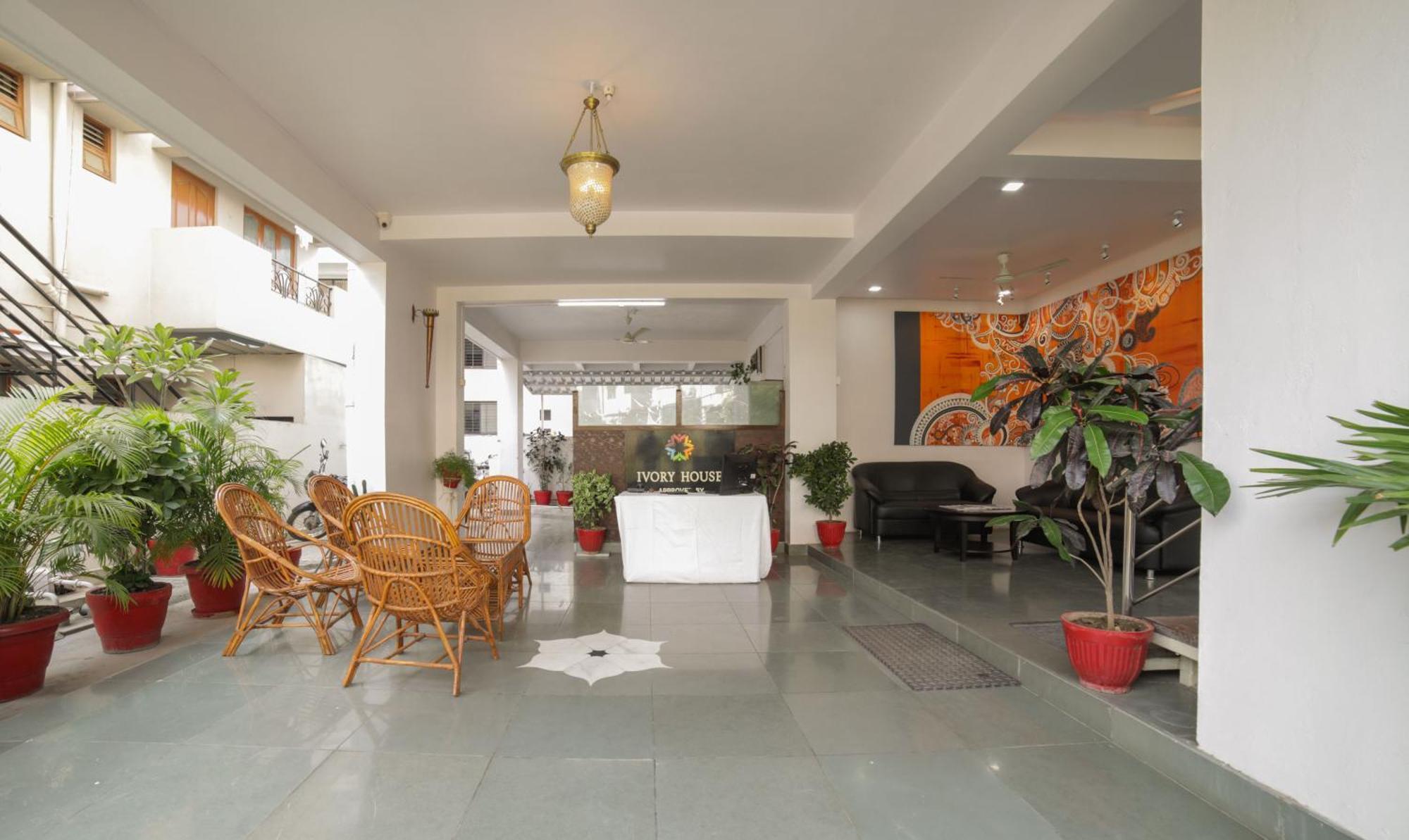 Treebo Ivory House Hotel Nagpur Exterior photo